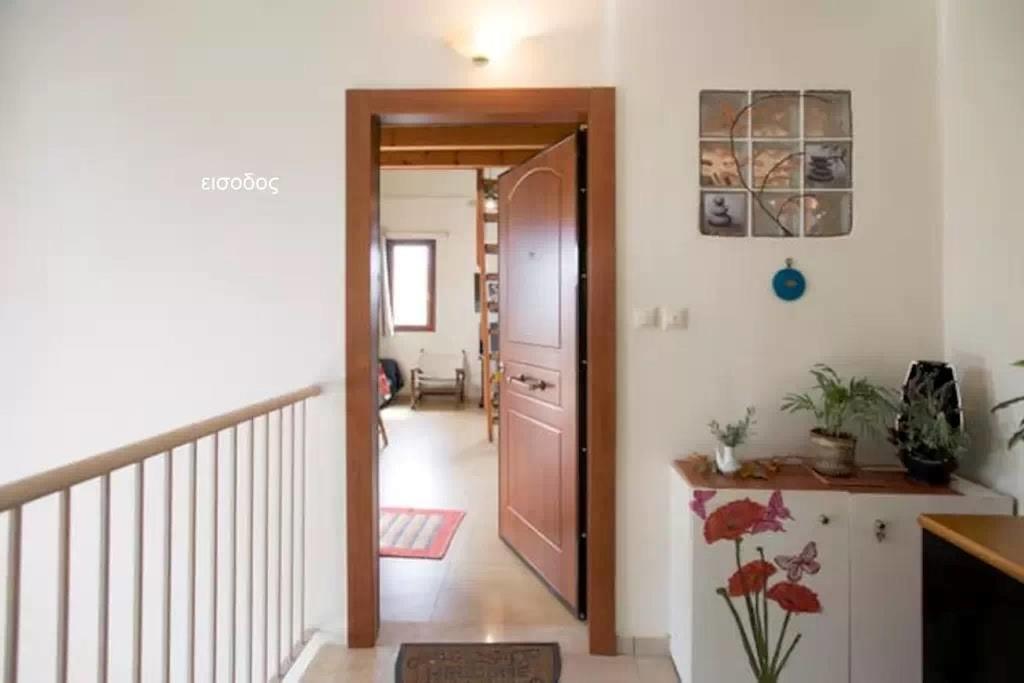 Deili Studio Loft Каламата Екстериор снимка