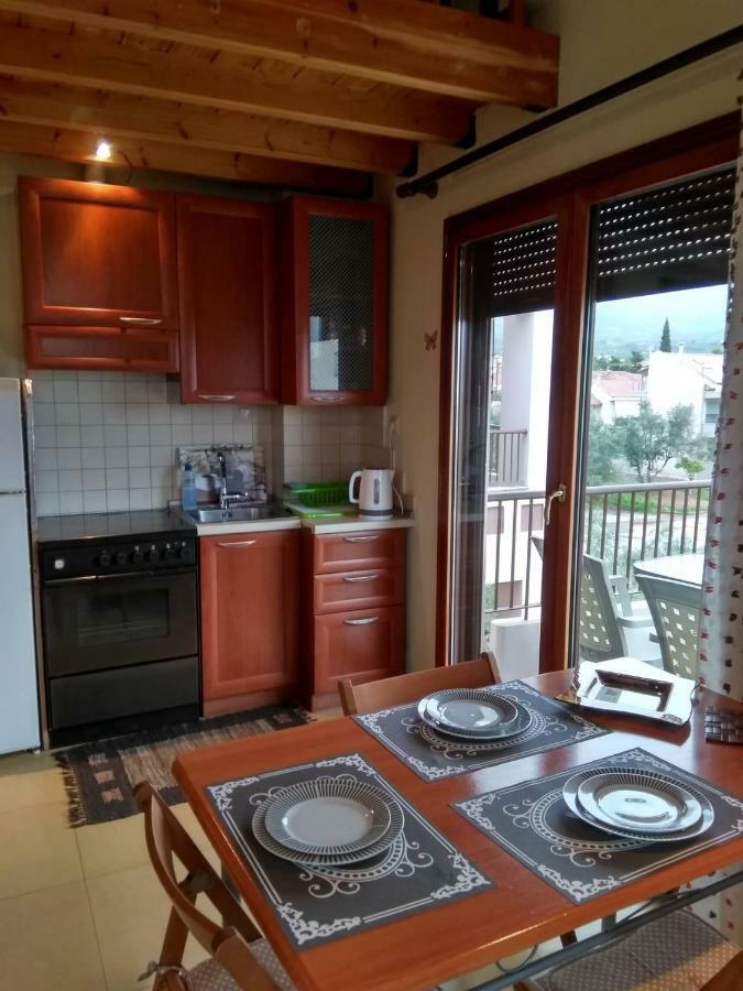 Deili Studio Loft Каламата Екстериор снимка
