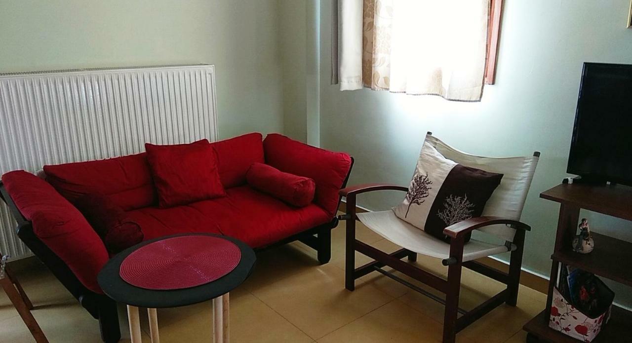 Deili Studio Loft Каламата Екстериор снимка